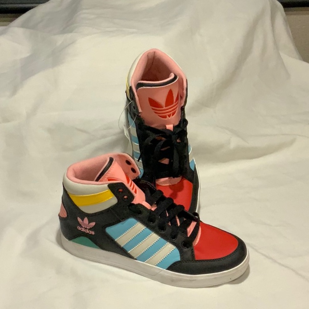 Adidas high tops multicolor women’s 8/8.5 , men’s size 6/kids sz 6.5